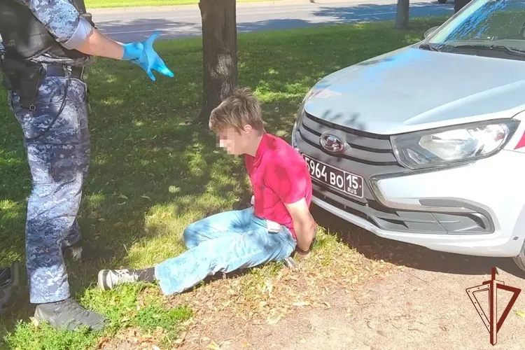 В Санкт-Петербурге росгвардейцы задержали поджигателя АЗС